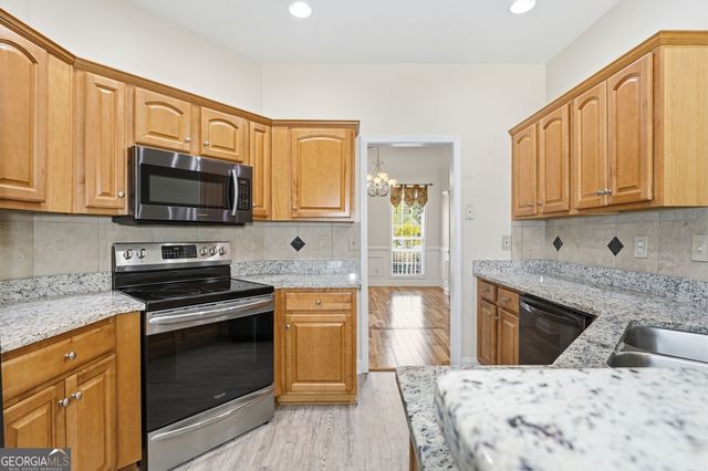 404 Vineyard Drive, Dallas, GA 30132