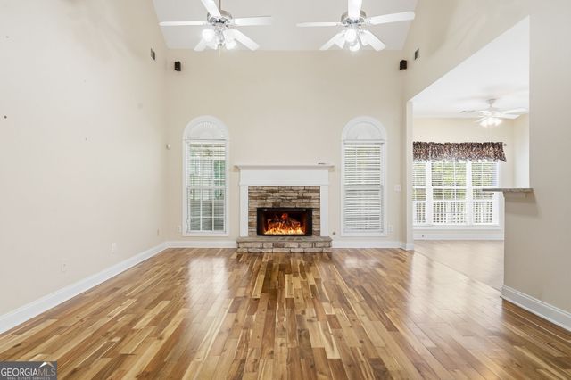 404 Vineyard Drive, Dallas, GA 30132