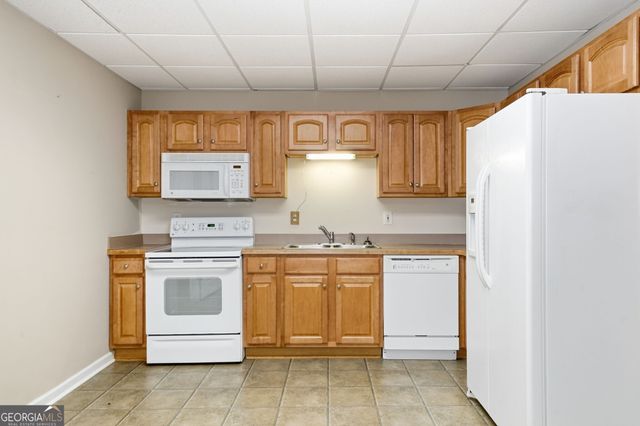 404 Vineyard Drive, Dallas, GA 30132