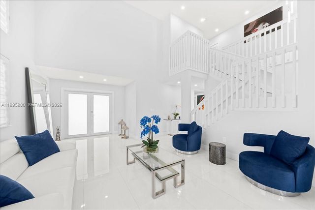 15341 SW 36th St, Miami, FL 33185