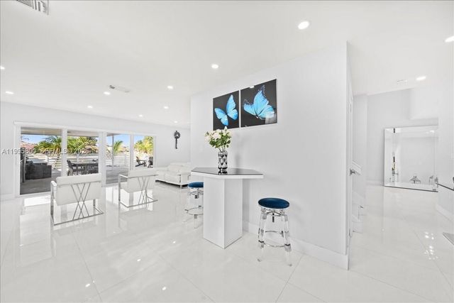 15341 SW 36th St, Miami, FL 33185