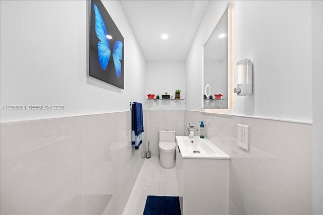 15341 SW 36th St, Miami, FL 33185