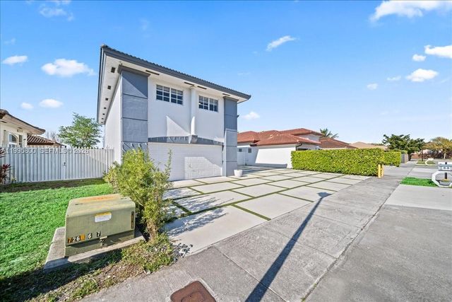 15341 SW 36th St, Miami, FL 33185