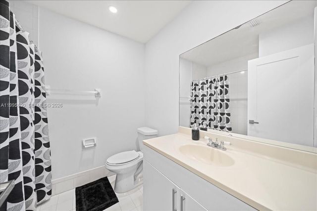 15341 SW 36th St, Miami, FL 33185