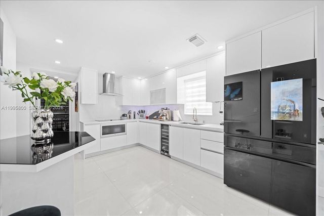 15341 SW 36th St, Miami, FL 33185