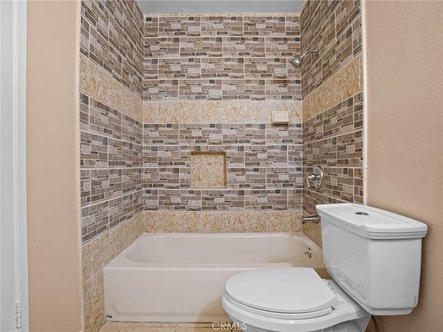 7243 Milton 5, Whittier, CA 90602