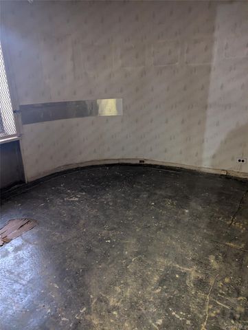 910 Sheridan Avenue E, Bronx, NY 10451