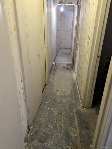 910 Sheridan Avenue E, Bronx, NY 10451