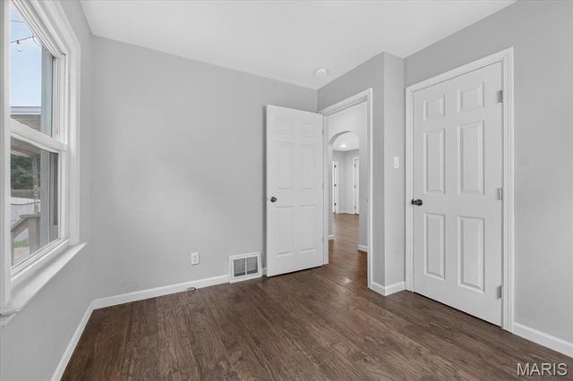 10632 Saint Francis Lane, St Ann, MO 63074