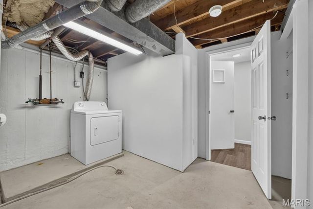 10632 Saint Francis Lane, St Ann, MO 63074