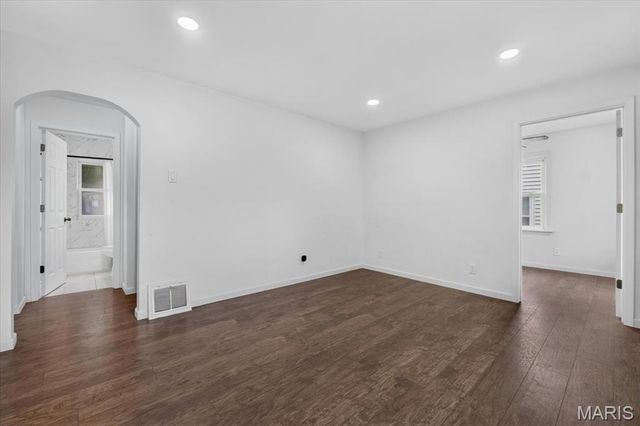 10632 Saint Francis Lane, St Ann, MO 63074
