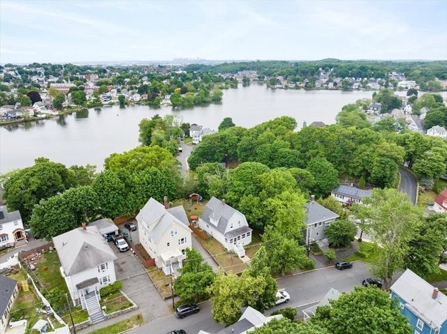 11 Fernwood Ave, Lynn, MA 01904