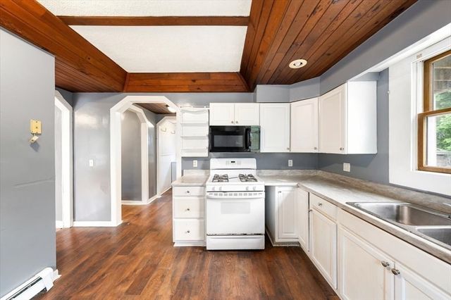 11 Fernwood Ave, Lynn, MA 01904