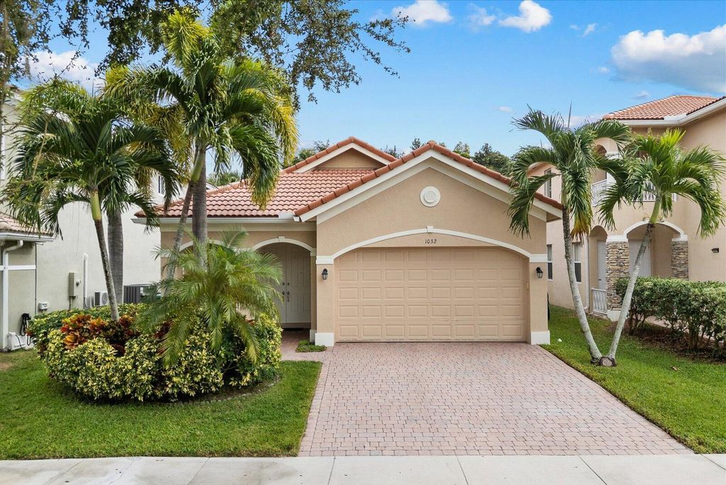 1032 NW Leonardo Circle, Port St Lucie, FL 34986