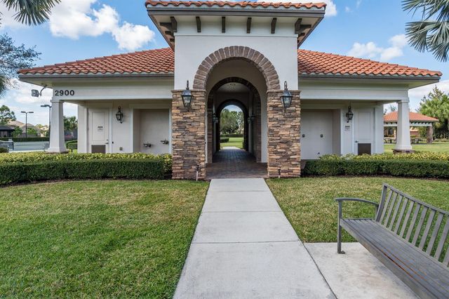 4127 Siena Circle, Wellington, FL 33414