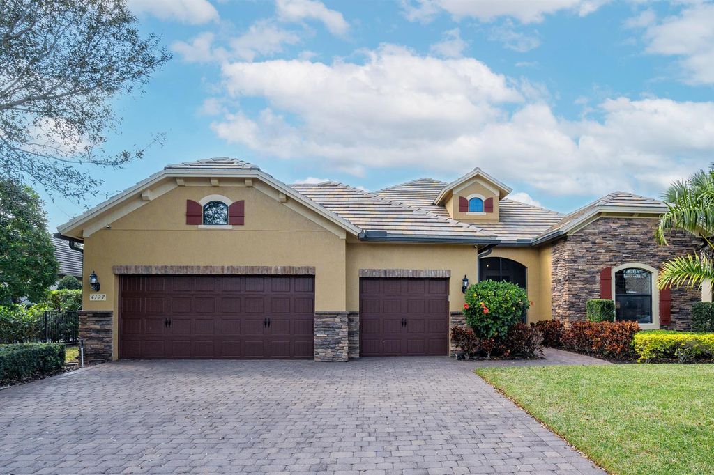 4127 Siena Circle, Wellington, FL 33414