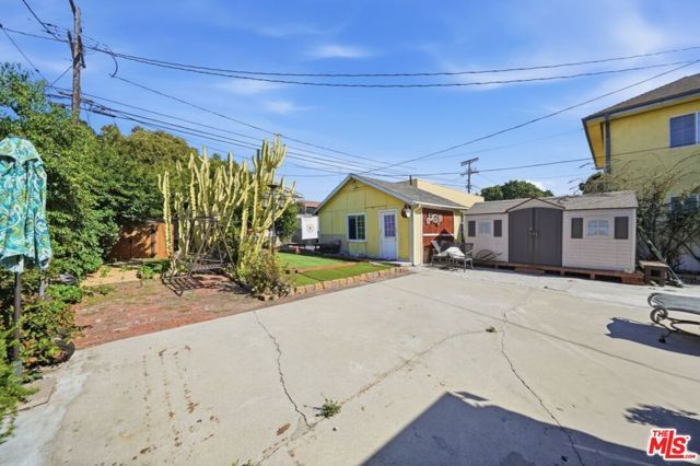 1220 Crenshaw Boulevard, Los Angeles, CA 90019