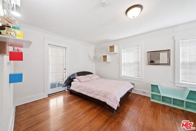 1220 Crenshaw Boulevard, Los Angeles, CA 90019