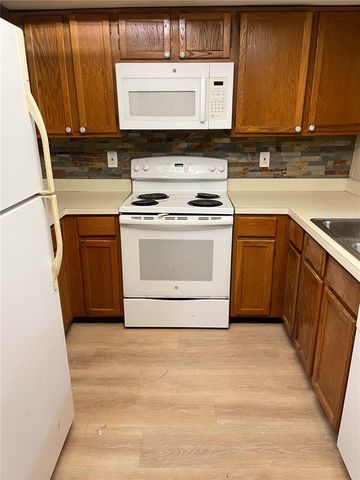 4873 PURITAN CIRCLE 2401, Tampa, FL 33617