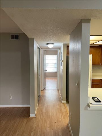 4873 PURITAN CIRCLE 2401, Tampa, FL 33617