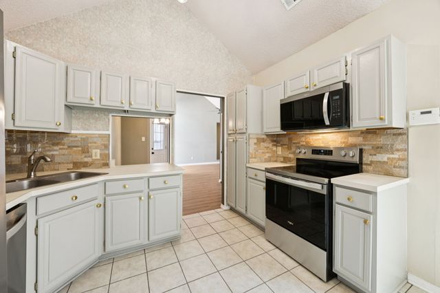 3127 Royal Lane, Dallas, TX 75229