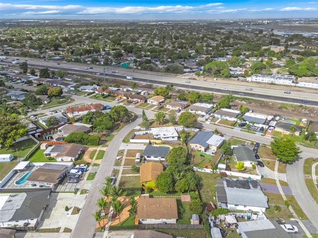 6863 SW 21st St, Miramar, FL 33023