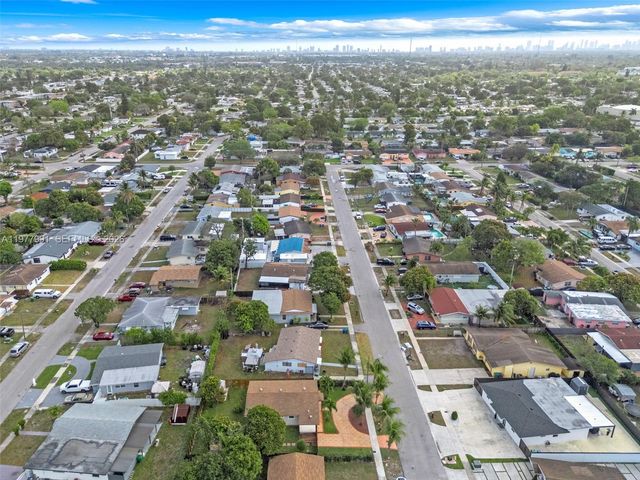 6863 SW 21st St, Miramar, FL 33023