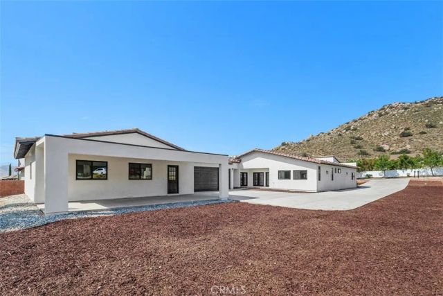 4477 Gilchrist Drive, Riverside, CA 92505