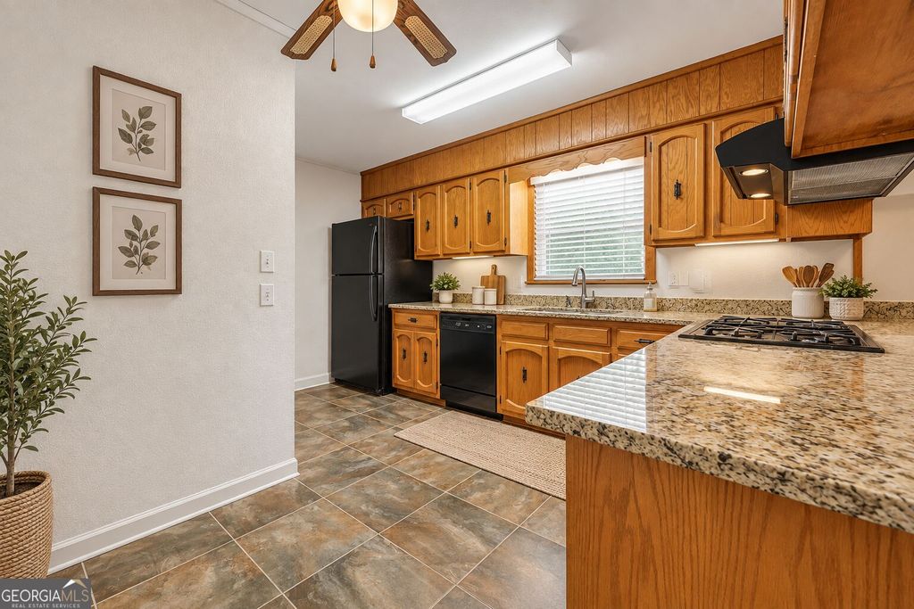 1811 Mural Circle, Morrow, GA 30260 — photo 4