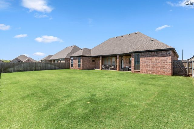 4802 SILVER CREST DRIVE, Wichita Falls, TX 76310