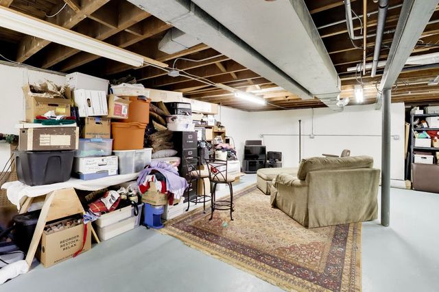 108 W Sunset Road, Mount Prospect, IL 60056