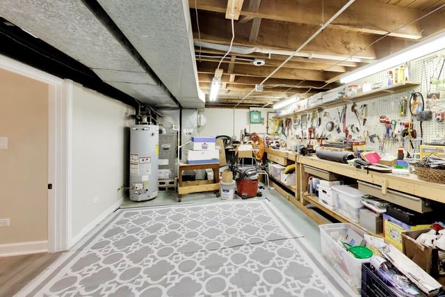 108 W Sunset Road, Mount Prospect, IL 60056