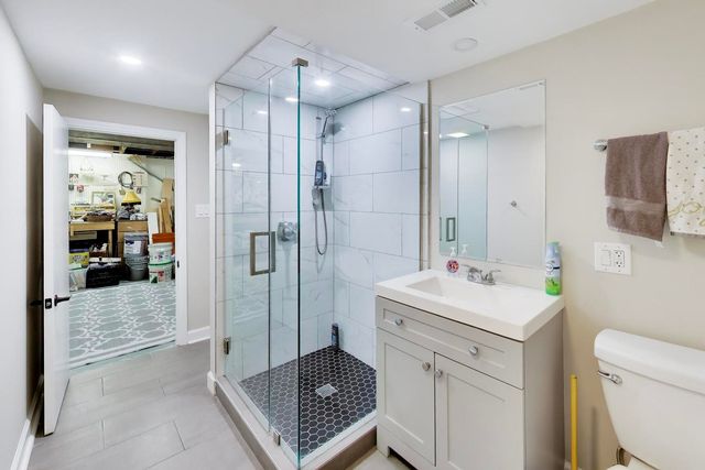 108 W Sunset Road, Mount Prospect, IL 60056