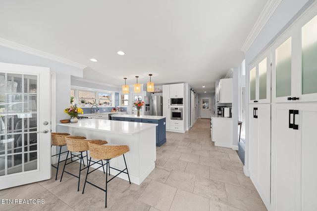 1260 Arrowhead Drive, Crossville, TN 38572