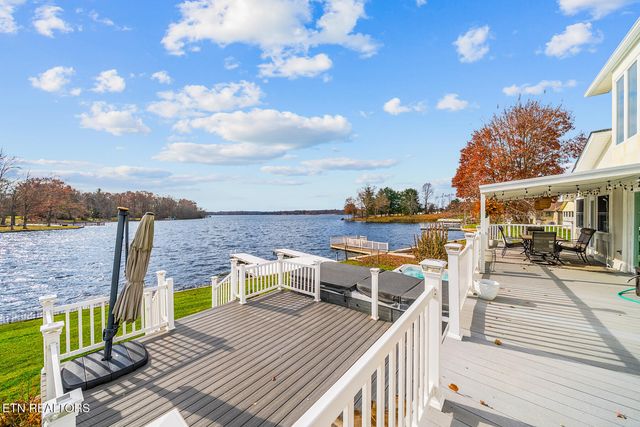 1260 Arrowhead Drive, Crossville, TN 38572