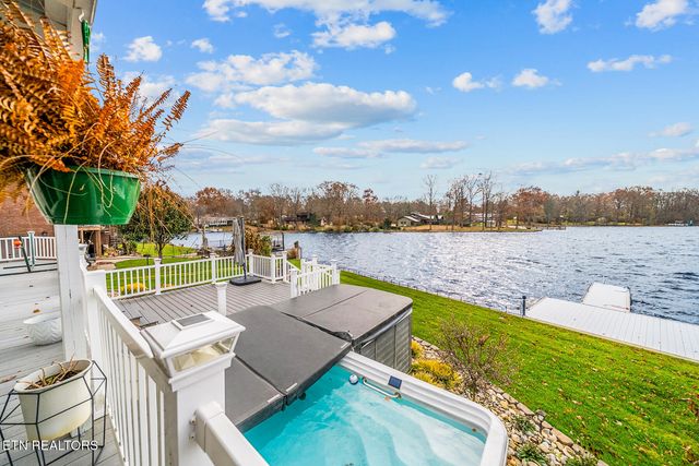 1260 Arrowhead Drive, Crossville, TN 38572