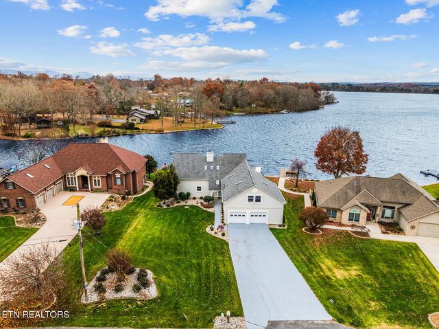 1260 Arrowhead Drive, Crossville, TN 38572