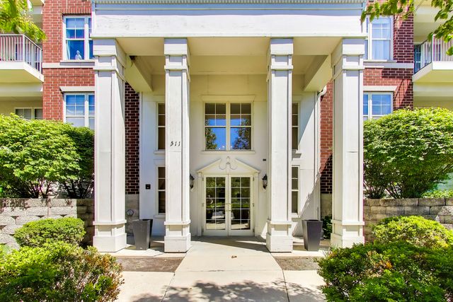 511 Prestwick Lane 307, Wheeling, IL 60090