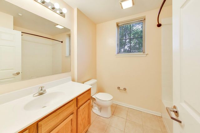 511 Prestwick Lane 307, Wheeling, IL 60090