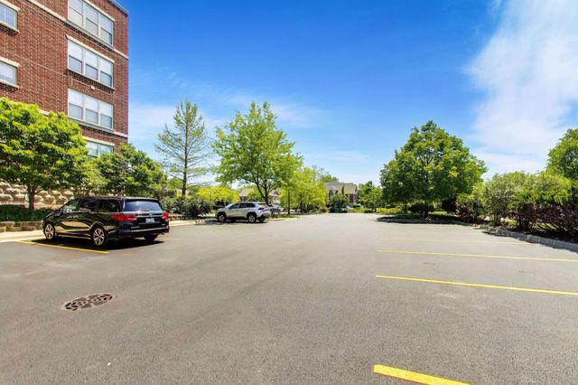 511 Prestwick Lane 307, Wheeling, IL 60090