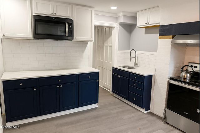 39 S Lake Avenue 1, Albany, NY 12203