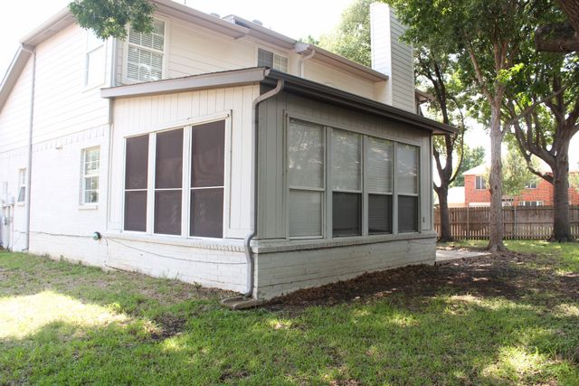 923 Felicia Lane, Arlington, TX 76017