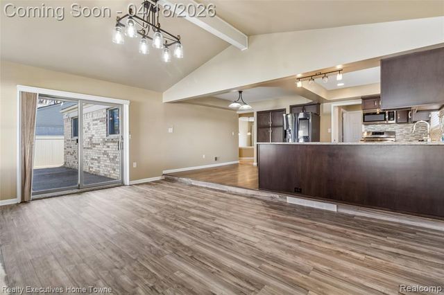 39117 Della Rosa Drive, Sterling Heights, MI 48313
