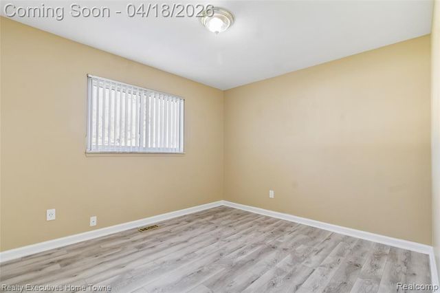 39117 Della Rosa Drive, Sterling Heights, MI 48313