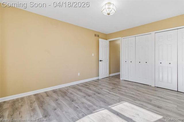 39117 Della Rosa Drive, Sterling Heights, MI 48313