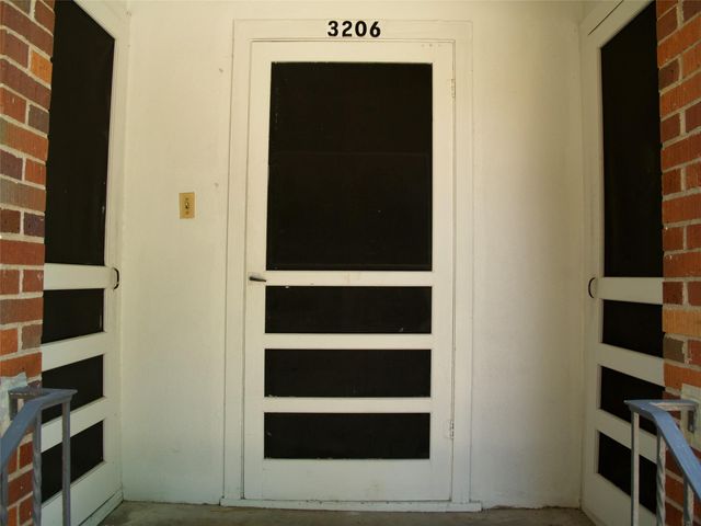 3206 Tom Green ST F, Austin, TX 78705