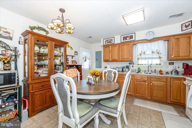 829-831 ROSE HILL AVE, Hagerstown, MD 21740