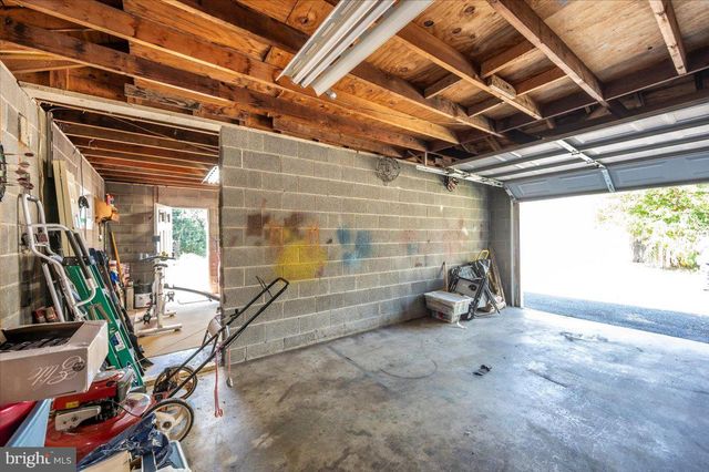829-831 ROSE HILL AVE, Hagerstown, MD 21740