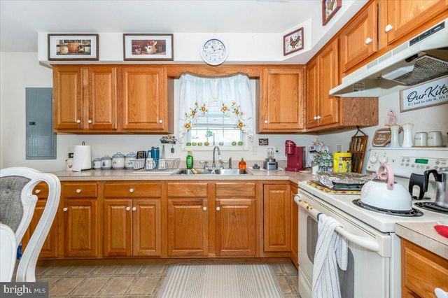 829-831 ROSE HILL AVE, Hagerstown, MD 21740