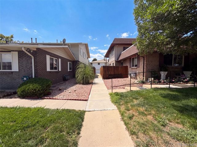 9867 Lane Street, Denver, CO 80260